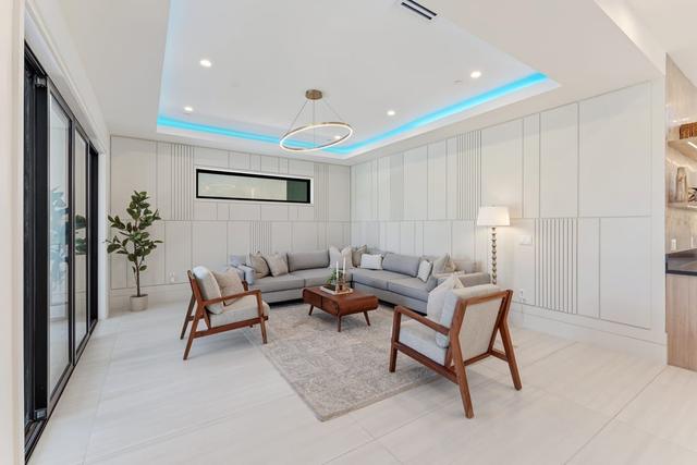 Living and dining areas, photo 13 of 107
