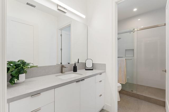Bedrooms and baths, photo 70 of 107